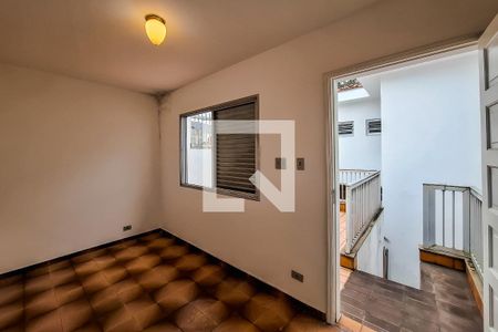 Casa à venda com 300m², 4 quartos e 3 vagas Casa à venda com 300m², 4 quartos e 3 vagasQuarto de Serviço