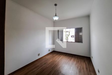 Casa à venda com 300m², 4 quartos e 3 vagas Casa à venda com 300m², 4 quartos e 3 vagasSuíte