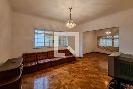 Sala de casa à venda com 4 quartos, 300m² em Cambuci, São Paulo