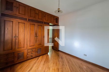 Casa à venda com 300m², 4 quartos e 3 vagas Casa à venda com 300m², 4 quartos e 3 vagasQuarto 1