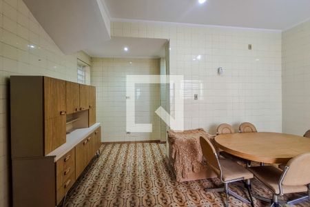 Casa à venda com 300m², 4 quartos e 3 vagas Casa à venda com 300m², 4 quartos e 3 vagasCozinha