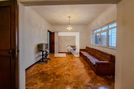 Sala de casa à venda com 4 quartos, 300m² em Cambuci, São Paulo