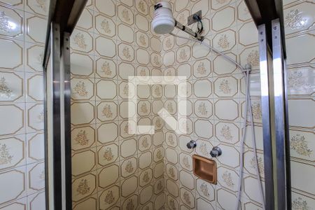 Casa à venda com 300m², 4 quartos e 3 vagas Casa à venda com 300m², 4 quartos e 3 vagasSuíte