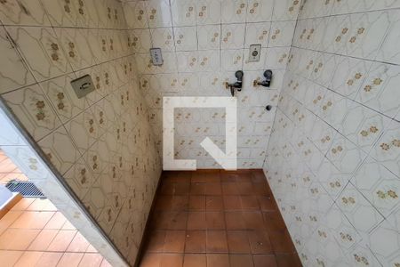 Casa à venda com 300m², 4 quartos e 3 vagas Casa à venda com 300m², 4 quartos e 3 vagasÁrea de Serviço