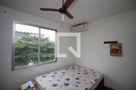 Quarto 2 de apartamento para alugar com 2 quartos, 45m² em Cordovil, Rio de Janeiro