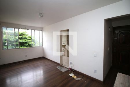 Sala de apartamento para alugar com 2 quartos, 45m² em Cordovil, Rio de Janeiro