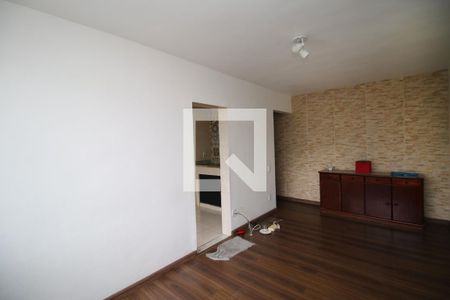 Sala de apartamento para alugar com 2 quartos, 45m² em Cordovil, Rio de Janeiro