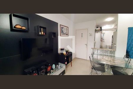 Sala de apartamento à venda com 2 quartos, 43m² em São Pedro, Osasco