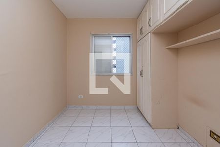 Quarto 1 de apartamento para alugar com 2 quartos, 54m² em Vila Guarani, São Paulo