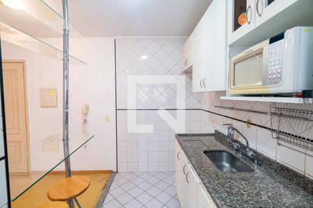 Cozinha de apartamento para alugar com 1 quarto, 30m² em Vila Monte Alegre, São Paulo