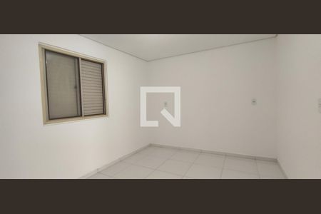 Quarto 1 de casa para alugar com 2 quartos, 85m² em Vila do Bosque, São Paulo