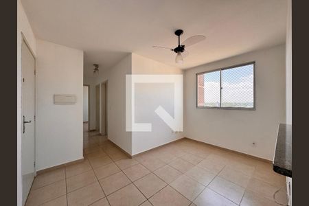 Sala de apartamento à venda com 2 quartos, 45m² em Parque Sao Vicente, Santo André