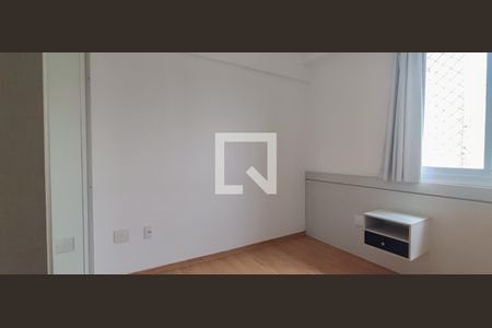 Semi Suíte 1 de apartamento para alugar com 3 quartos, 112m² em Jk, Contagem