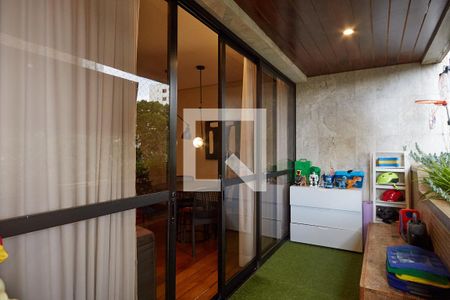 Apartamento à venda com 1 quarto, 186m² em Serra, Belo Horizonte