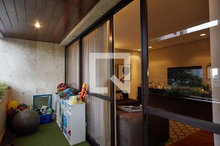 Apartamento à venda com 1 quarto, 186m² em Serra, Belo Horizonte