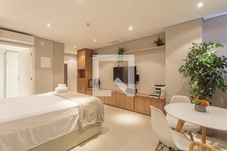 Sala/Quarto de kitnet/studio à venda com 1 quarto, 34m² em Moema, São Paulo