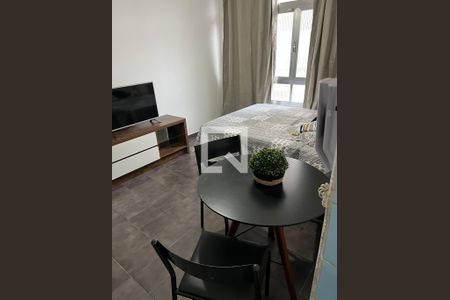 Sala/Quarto de apartamento para alugar com 1 quarto, 40m² em José Menino, Santos