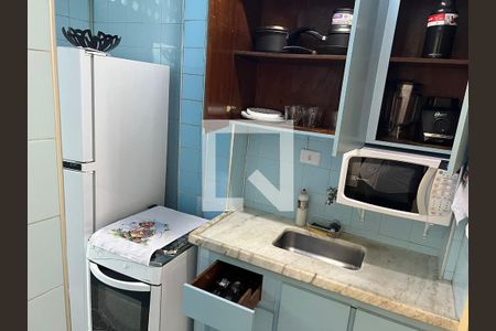 Cozinha de apartamento para alugar com 1 quarto, 40m² em José Menino, Santos