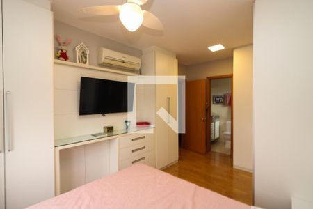 Quarto Suíte de apartamento à venda com 3 quartos, 87m² em Menino Deus, Porto Alegre