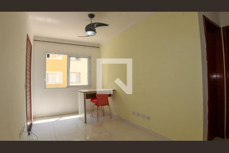 Sala de apartamento para alugar com 2 quartos, 44m² em Vila Antonieta, São Paulo