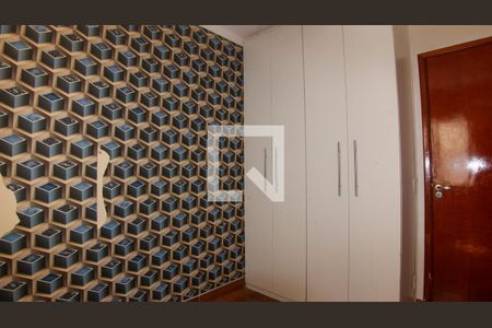 Quarto 1 de apartamento para alugar com 2 quartos, 44m² em Vila Antonieta, São Paulo