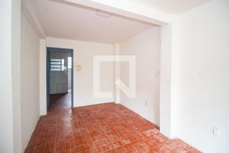 Quarto de casa para alugar com 2 quartos, 104m² em Medianeira, Porto Alegre