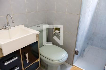 Casa à venda com 136m², 3 quartos e 2 vagas Casa à venda com 136m², 3 quartos e 2 vagasBanheiro