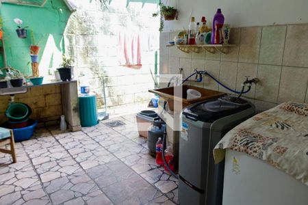 Casa à venda com 136m², 3 quartos e 2 vagas Casa à venda com 136m², 3 quartos e 2 vagasLavanderia