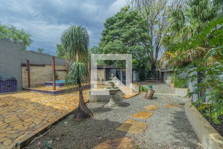 Casa à venda com 2 quartos, 201m² em Braúnas, Belo Horizonte