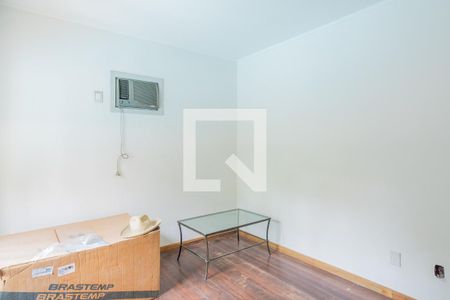 Quarto 1 de casa à venda com 5 quartos, 400m² em Jardim Isabel, Porto Alegre