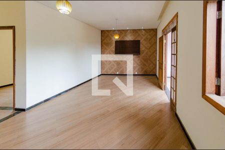 Sala de casa para alugar com 3 quartos, 140m² em Ermelinda, Belo Horizonte