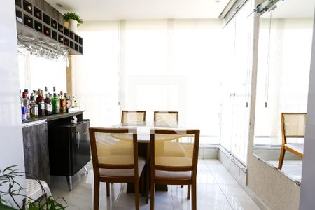 Varanda de apartamento à venda com 3 quartos, 73m² em Jardim Wanda, Taboão da Serra