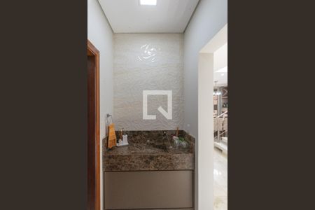 Lavabo de casa de condomínio para alugar com 3 quartos, 335m² em Swiss Park, Campinas