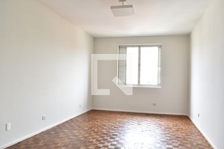 Suíte de apartamento para alugar com 5 quartos, 260m² em Centro, Curitiba