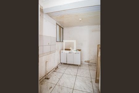 Banheiro de apartamento à venda com 2 quartos, 43m² em São José, Porto Alegre