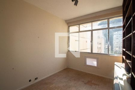 Quarto 1 de apartamento à venda com 3 quartos, 133m² em Copacabana, Rio de Janeiro