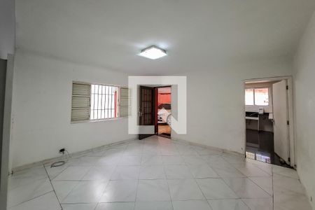 Sala de casa à venda com 3 quartos, 200m² em Vila Monumento, São Paulo