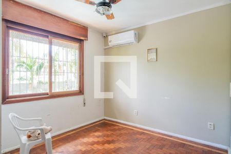 Quarto 2 de casa à venda com 5 quartos, 179m² em Cristal, Porto Alegre