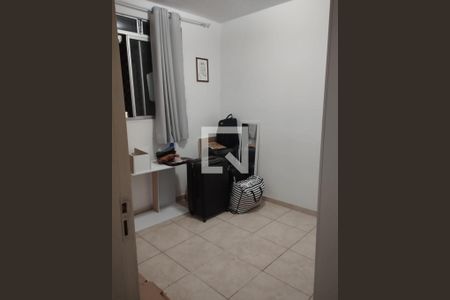 Quarto de apartamento para alugar com 2 quartos, 60m² em Camargos, Belo Horizonte