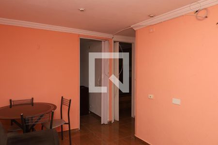 Sala de apartamento para alugar com 2 quartos, 40m² em Conjunto Residencial José Bonifácio, São Paulo