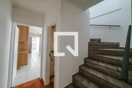 Escada de casa à venda com 3 quartos, 150m² em Cursino, São Paulo