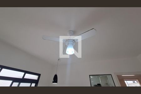 Detalhe da sala de apartamento para alugar com 2 quartos, 90m² em Boqueirão, Praia Grande