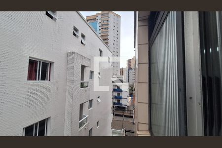 Vista da sala de apartamento para alugar com 2 quartos, 90m² em Boqueirão, Praia Grande