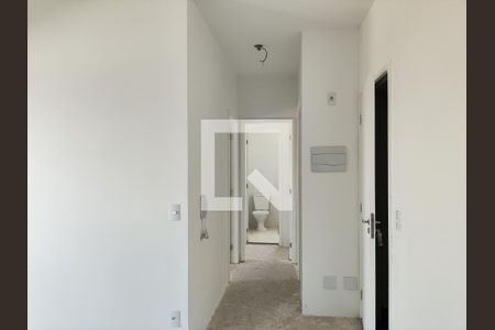 Corredor de apartamento para alugar com 1 quarto, 53m² em Tanquinho, Ferraz de Vasconcelos