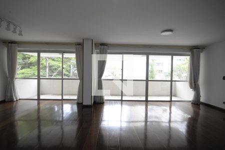 Sala de apartamento à venda com 4 quartos, 241m² em Aclimação, São Paulo