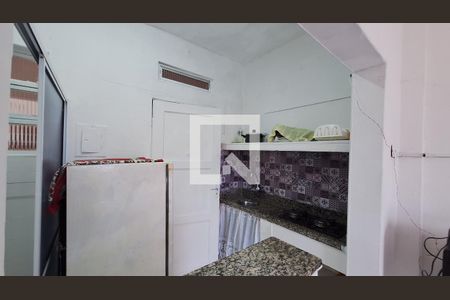 Cozinha de kitnet/studio para alugar com 1 quarto, 40m² em Cidade Ocian, Praia Grande