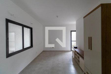 Sala e Cozinha  de apartamento para alugar com 2 quartos, 50m² em Vila Talarico, São Paulo