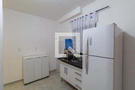 Sala e Cozinha  de apartamento para alugar com 2 quartos, 50m² em Vila Talarico, São Paulo