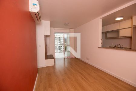 Sala de apartamento à venda com 2 quartos, 67m² em Recreio dos Bandeirantes, Rio de Janeiro