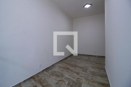 Sala de TV de casa de condomínio para alugar com 3 quartos, 200m² em Lot. Dinora Rosa, Sorocaba